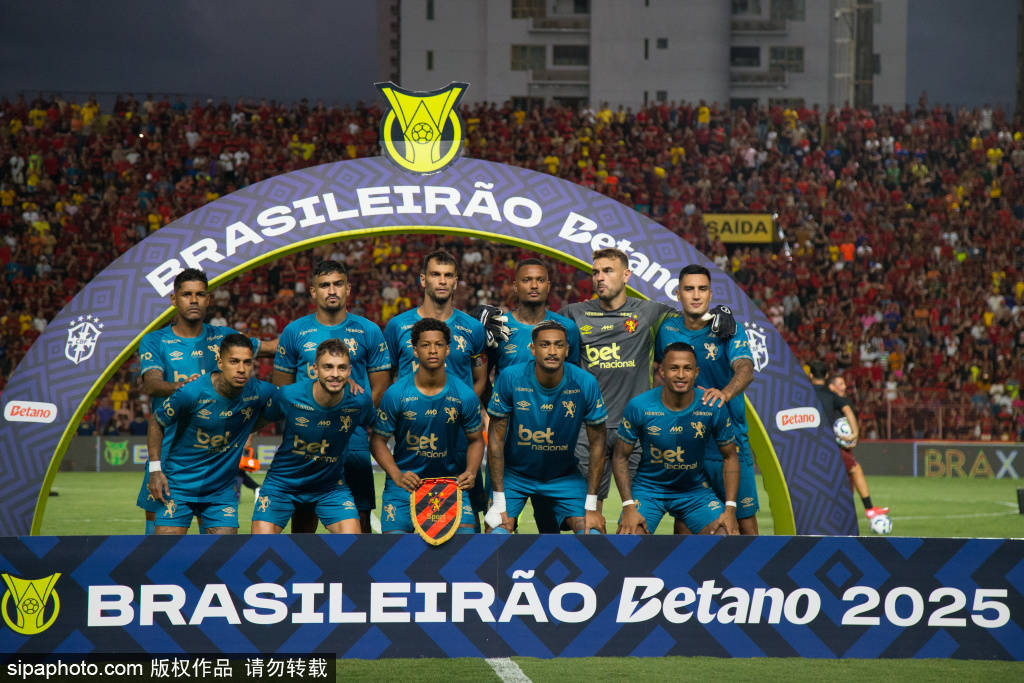 stron, stron, 出年龄的成 stron, stron, 出年龄的成