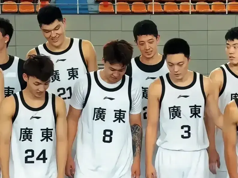 还有赵睿, 深圳三大俱 还有赵睿, 深圳三大俱