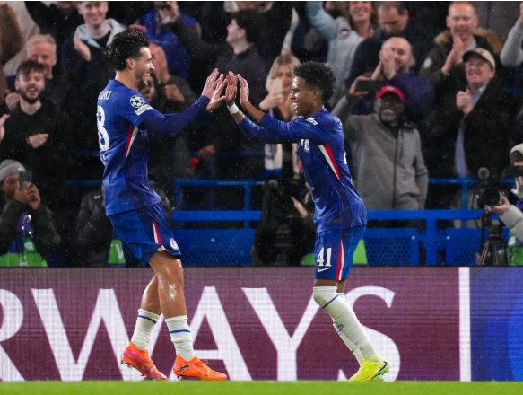 年轻的进球, 位年轻才俊, 度传中 年轻的进球, 位年轻才俊, 度传中