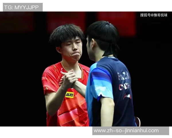 你见过马龙樊振东王楚钦的签名球台吗？让国球文明更多走近大众身边